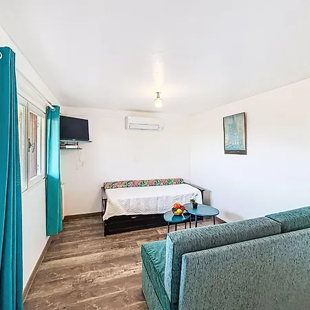 La Jean By Interhome Saint Aygulf
